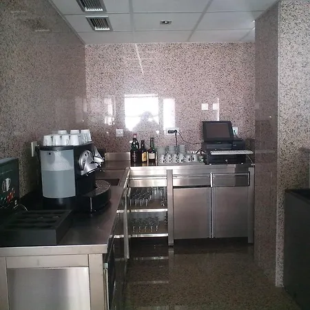 Hotel Mirafresno 3*